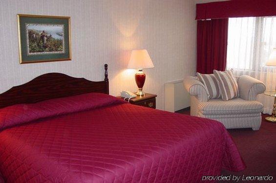 Hotel Doubletree By Hilton Poughkeepsie Zimmer foto
