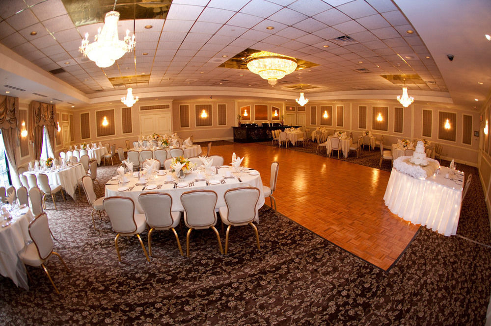 Hotel Doubletree By Hilton Poughkeepsie Exterior foto
